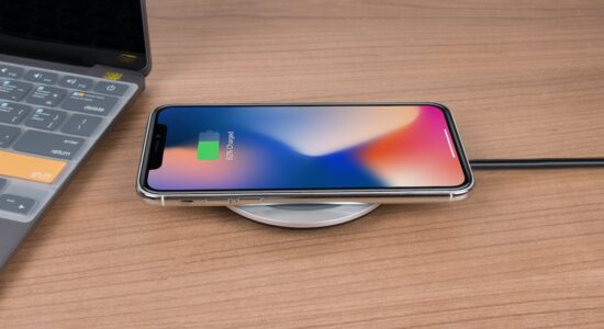 Anche tu carichi lo smartphone di notte