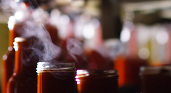 Attenzione a come conservi la passata di pomodoro