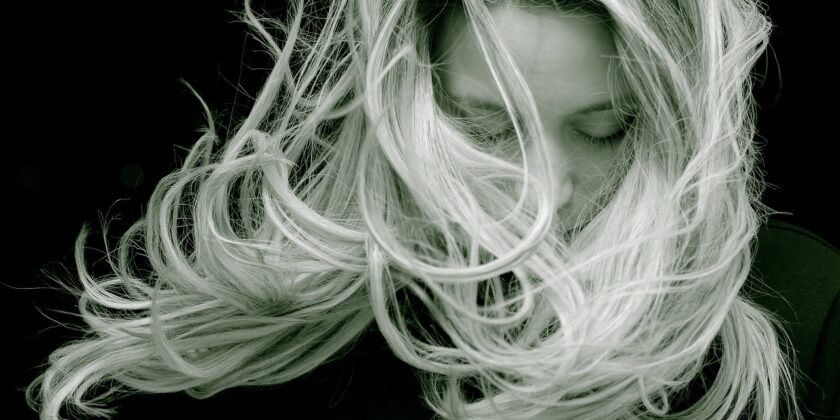 Capelli gonfi e voluminosi coi segreti dei parrucchieri