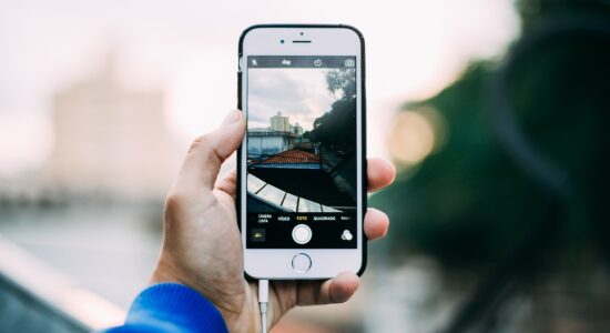 Come aggiustare le foto con lo smartphone