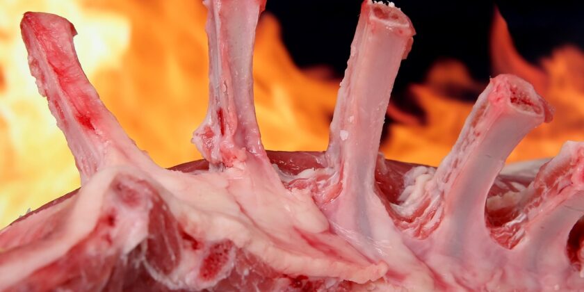 Cucinare l'agnello con il metodo greco o marocchino