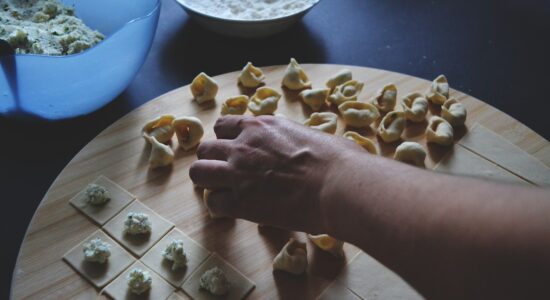 Ecco i segreti di Iva Zanicchi per preparare un gustoso piatto della sua infanzia