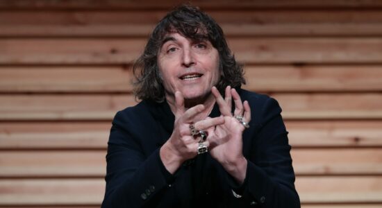 Giuseppe Cruciani è uno degli opinionisti del programma di Paolo Del Debbio