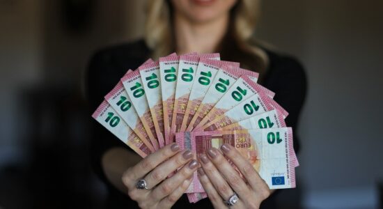Guadagnare 1.000 euro di interessi per le vacanze al mare in estate