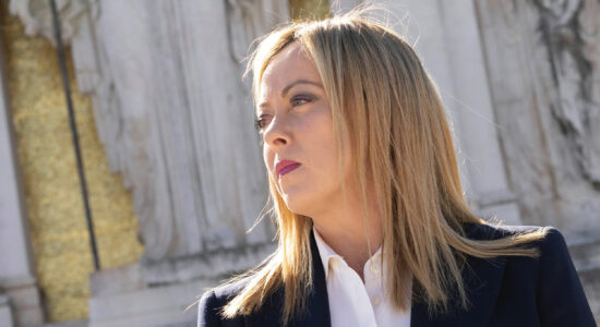 La BCE alza i tassi e il rendimento dei BTP scende-Giorgia Meloni
