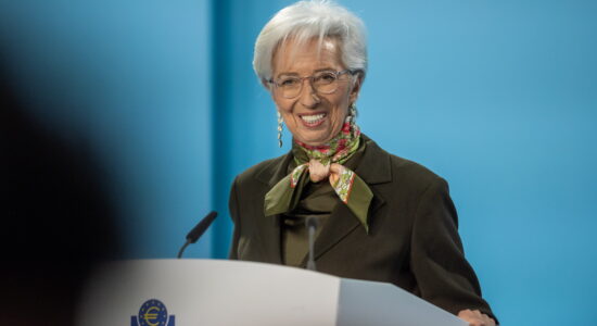 La BCE lancia l’allarme-la Presidente Lagarde