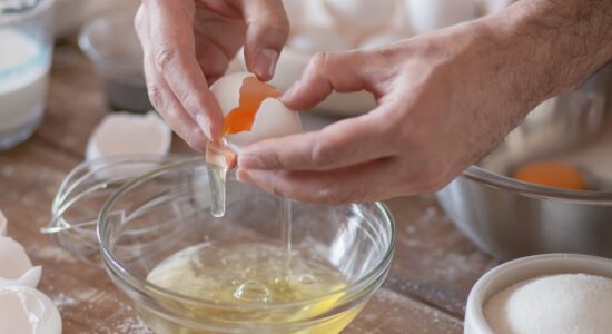 L'ingrediente che rovina tutto quando monti a neve fermissima gli albumi, eccolo svelato