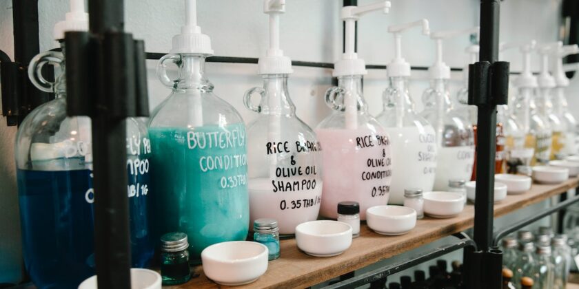 Mettere 3 gocce di shampoo in lavatrice