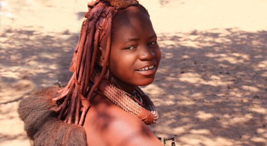 Pelle liscia, luminosa e vellutata con il rituale delle donne namibiane