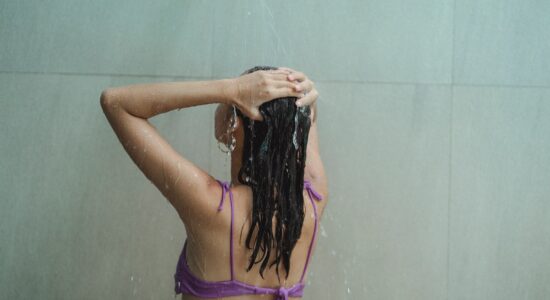Quando lavare i capelli sporchi