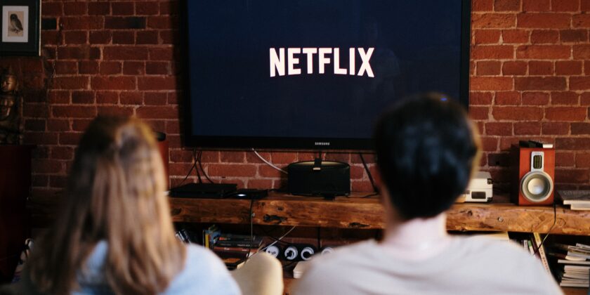 Spopola su Netflix questa serie imperdibile dal Regno Unito che sta facendo ridere il Mondo
