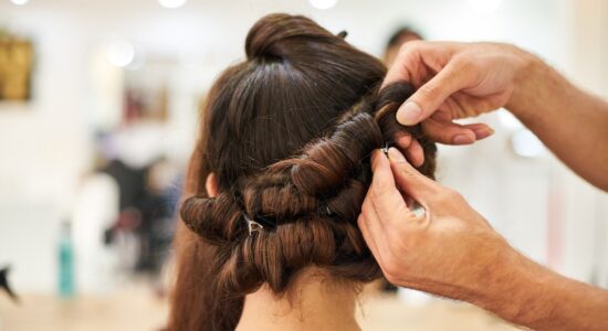 2 acconciature veloci e pratiche per capelli