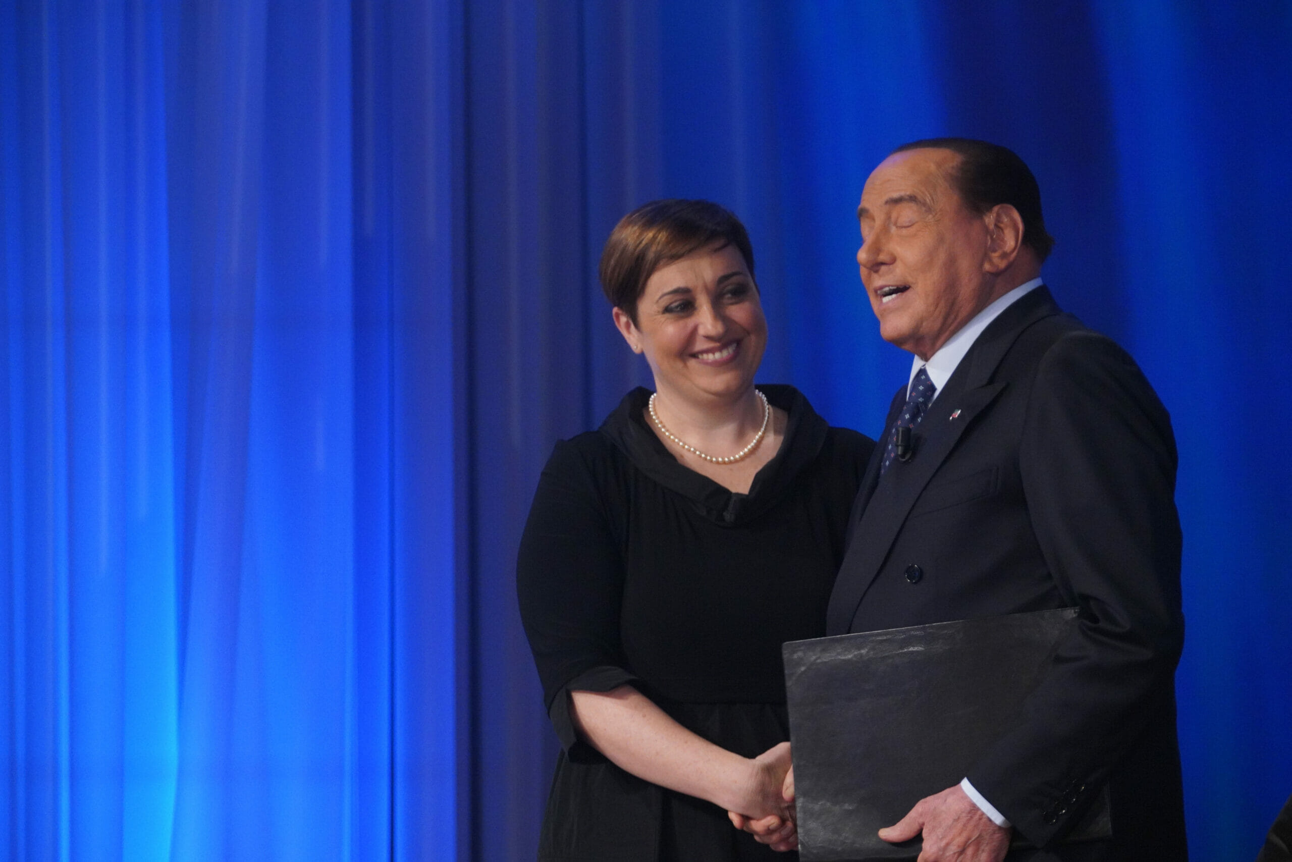 Benedetta Rossi in una foto con Silvio Berlusconi-proiezionidiborsa.it
