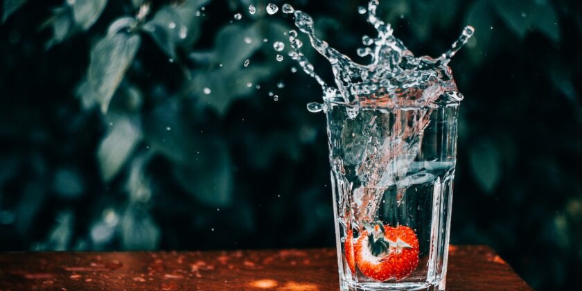 Berrai più di 3 litri d’acqua al giorno