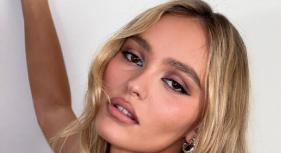 Borsa elegante e perfetta per la primavera come piace a Lily-Rose Depp-foto da Instagram