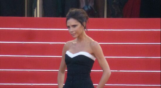 Chiedi al parrucchiere i tagli di capelli memorabili di Victoria Beckham-foto da wikipedia