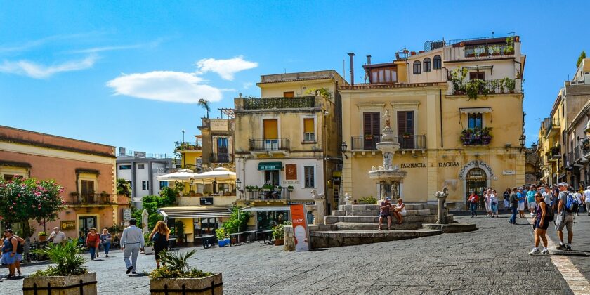 È questa la riviera in cui comprare casa a meno di 50.000 €-foto di Taormina-proiezionidiborsa.it