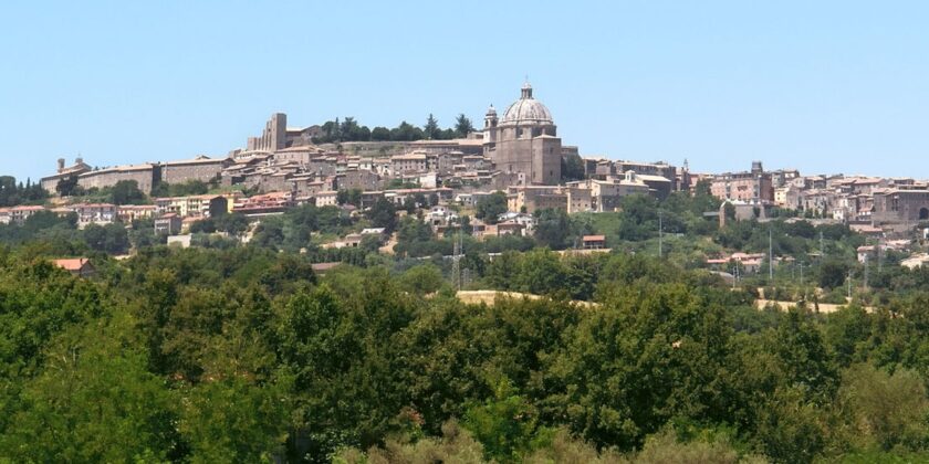 Gita fuori porta in mezzo alla natura nel borgo millenario