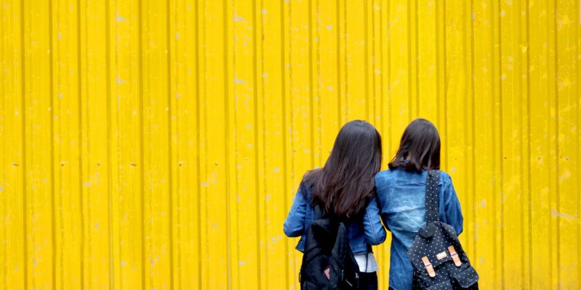 Il capo in denim della primavera estate 2023 che non deve mancare dal tuo armadio