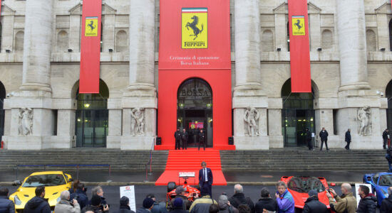 Le azioni Ferrari potrebbero accelerare ancora al rialzo