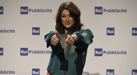 La ricetta veloce di Elisa Isoardi per le patate 'mpacchiuse