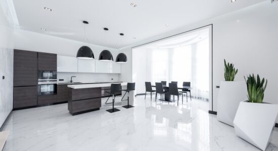 Pavimento pulito e lucente