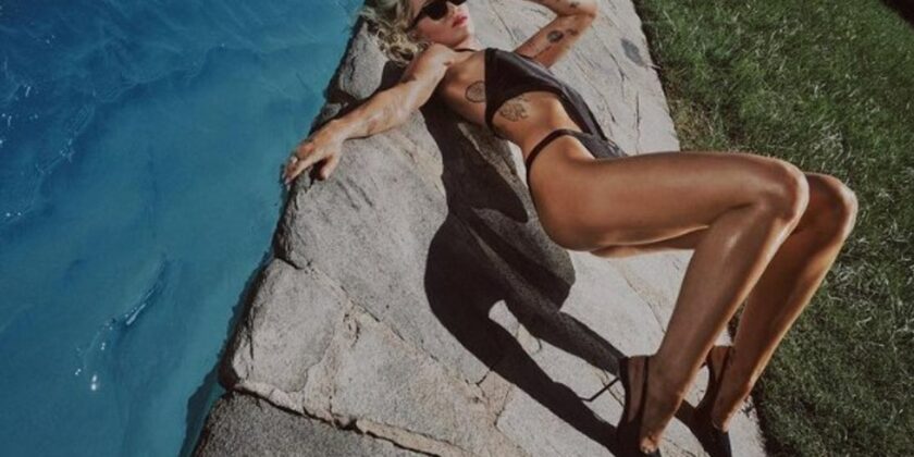 Per gambe toniche fai come Miley Cyrus