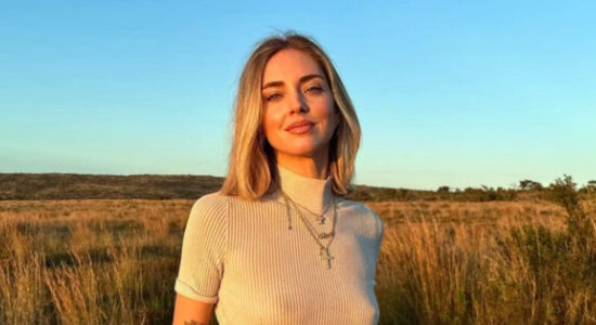 Perdere peso per una prova costume impeccabile e avere fianchi stretti a 30 e a 40 anni, cosa fa Chiara Ferragni