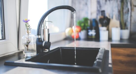 Pesticidi nell’acqua del rubinetto-proiezionidiborsa.it
