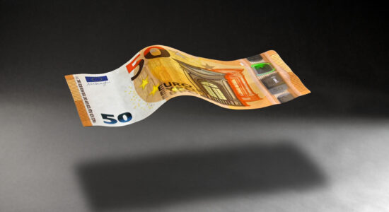 Trasformare 50 euro in 3.000 euro-proiezionidiborsa.it