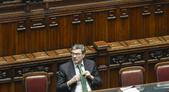 Un mix di provvedimenti economici attende le decisioni del Governo-il Ministro Giorgetti-proiezionidiborsa.it