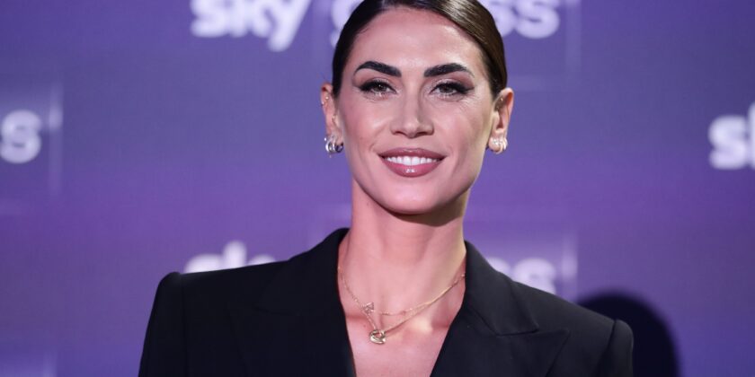 Unghie primavera 2023-Melissa Satta-proiezionidiborsa.it