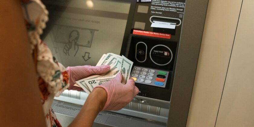 Attenzione al bancomat impazzito