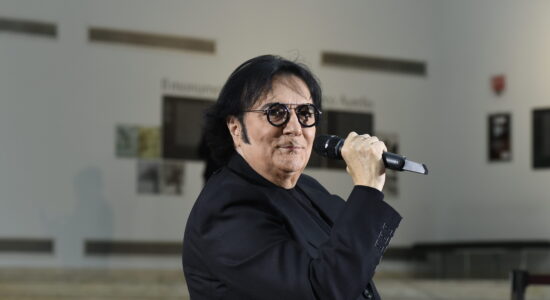 Case al mare anche con 70.000 euro in un angolo di paradiso-in foto Renato Zero-proiezionidiborsa.it