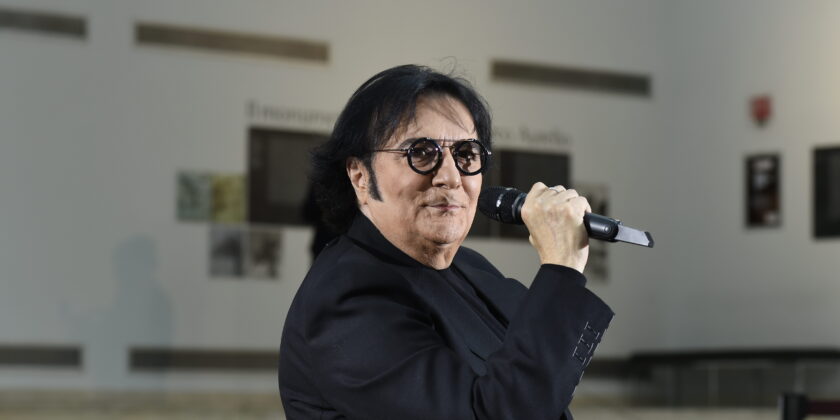 Case al mare anche con 70.000 euro in un angolo di paradiso-in foto Renato Zero-proiezionidiborsa.it