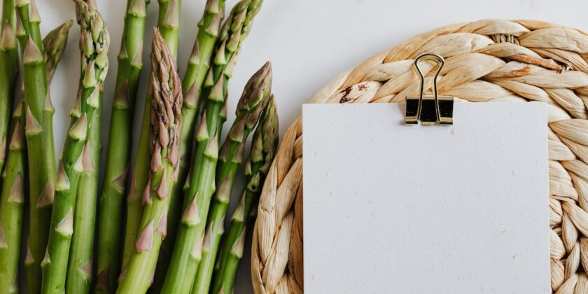 Come cucinare gli asparagi in modo semplice-proiezionidiborsa.it