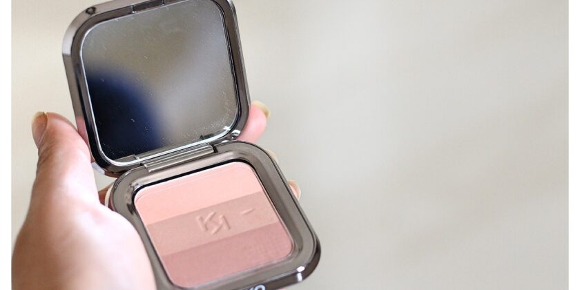 Come mettere il blush sul viso-proiezionidiborsa.it