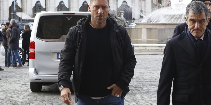 Cosa dicono i bookmakers su Totti e Noemi-in foto Francesco Totti-proiezionidiborsa.it