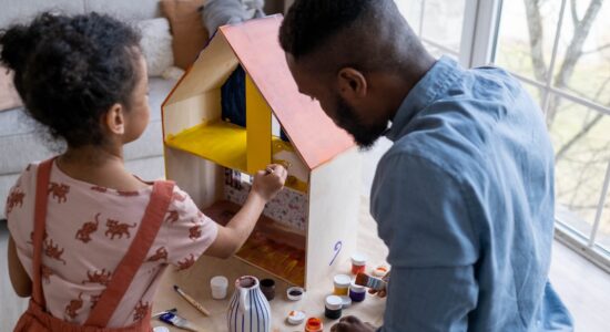 Cosa inventarti per intrattenere i bambini a casa