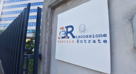 Dall’Agenzia delle Entrate 3.000 euro di multa e chiusura dell’attività-proiezionidiborsa.it