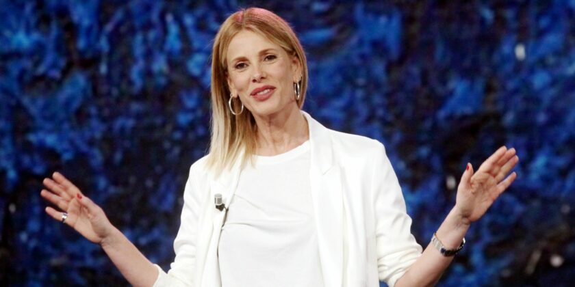I segreti di Alessia Marcuzzi per una pelle luminosa-proiezionidiborsa.it