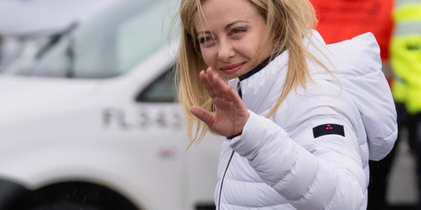 Molte famiglie prenderanno da luglio la nuova social card-Giorgia Meloni-proiezionidiborsa.it