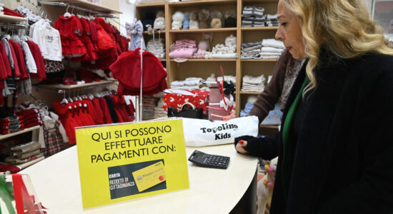 Nuovo reddito di cittadinanza, ecco i requisiti-proiezionidiborsa.it