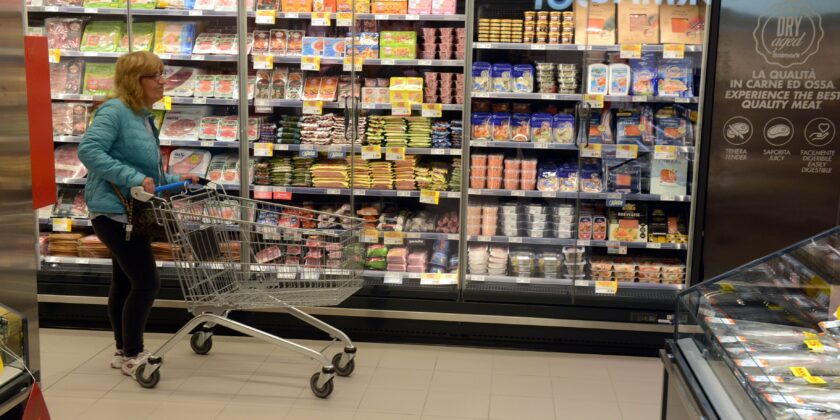 Perché adesso molti italiani fanno man bassa di questi prodotti al supermercato