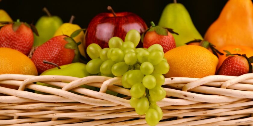 Problemi con i moscerini che si avvicinano alla frutta-proiezionidiborsa.it