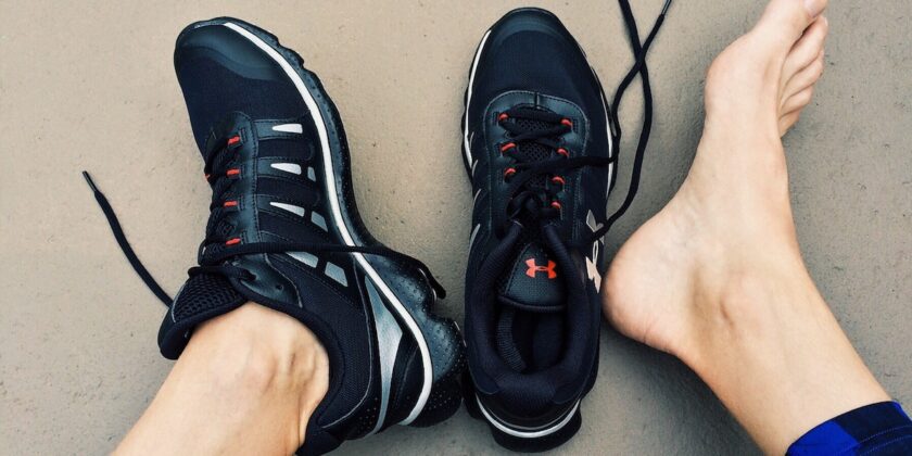 Puzza pestilenziale appena togli i piedi dalle scarpe