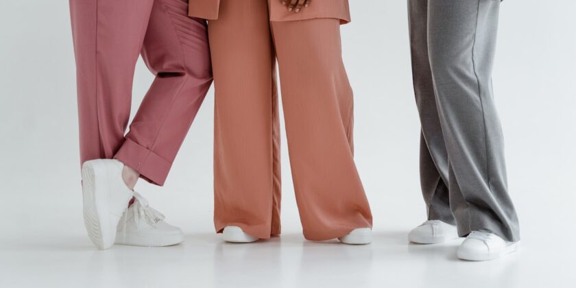Ritorno agli anni '70 per la moda primavera 2023