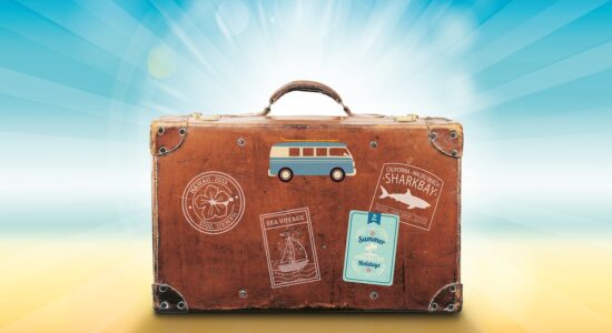 Sempre più Italiani stanno prendendo questa decisione per risparmiare sulle vacanze-proiezionidiborsa.it