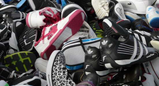 Sneakers introvabili da rivendere per fare soldi-proiezionidiborsa.it