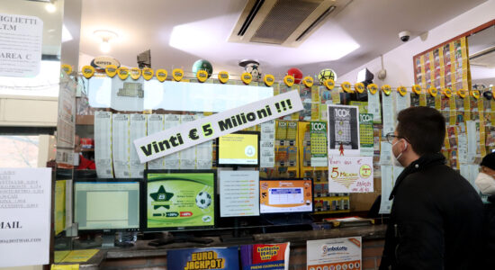 Vincere fino a 5 milioni con un Gratta e Vinci-proiezionidiborsa.it